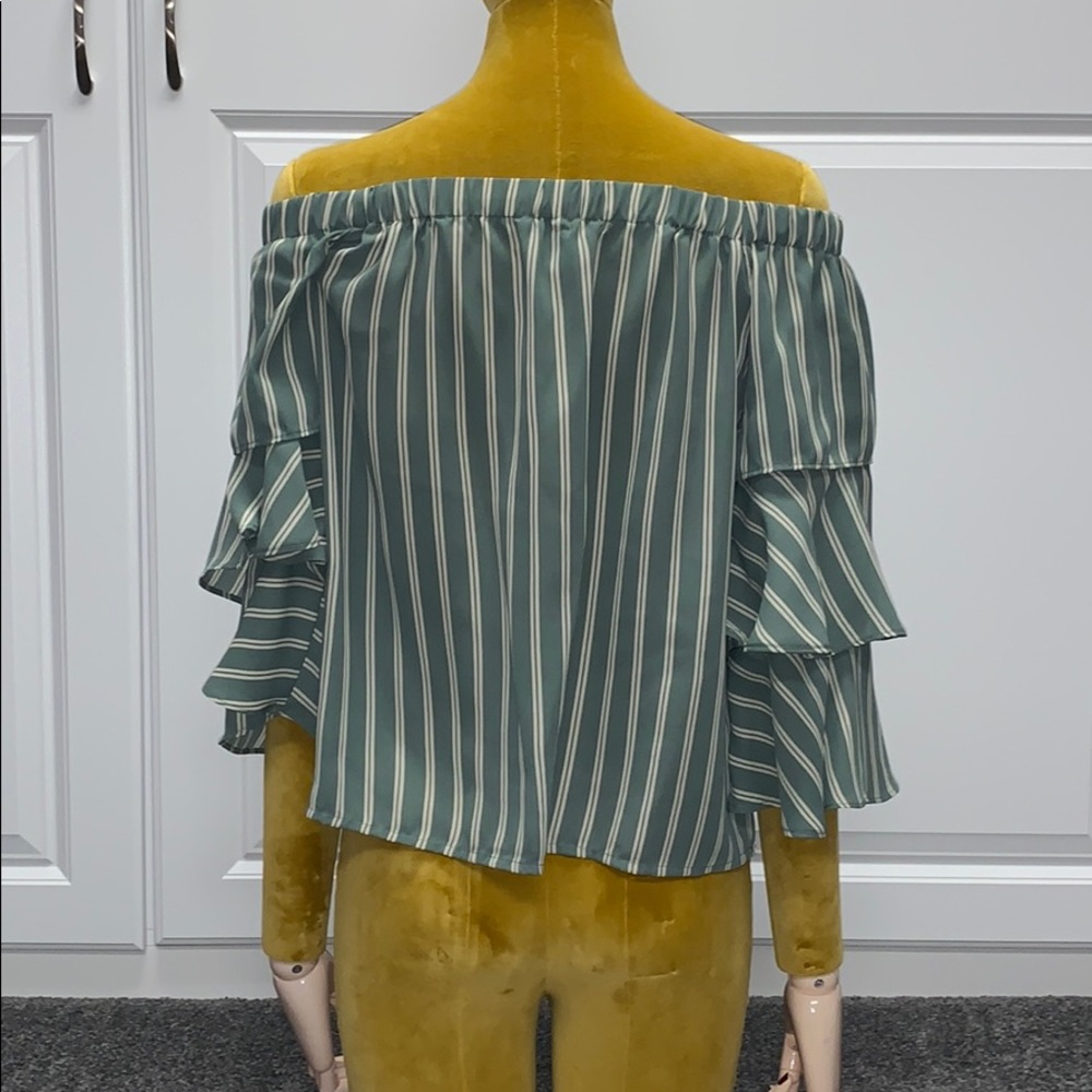 Romeo & Juliet striped off the shoulder blouse - Picture 3 of 8